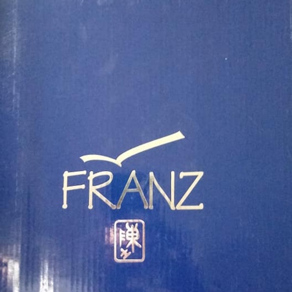 FRANZ HIBISCUS VASE - Picture 3 of 4